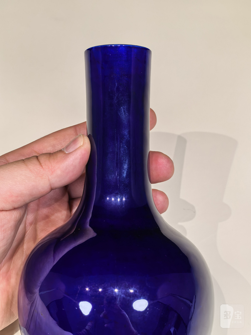 清早期 宝石蓝釉仿料器天球瓶 - 图12